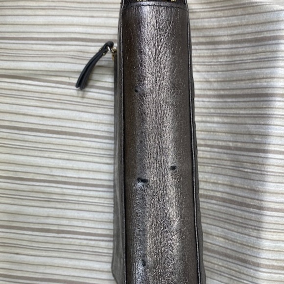 Tusk Vintage Pleated Wallet in Pewter Leather - Picture 14 of 14